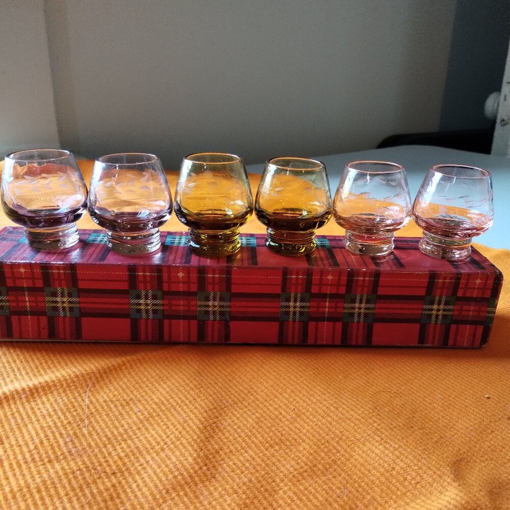 Vintage mini balloon glasses shooter's